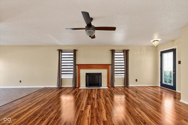 8304 Weathervane Circle, Indianapolis, IN 46239