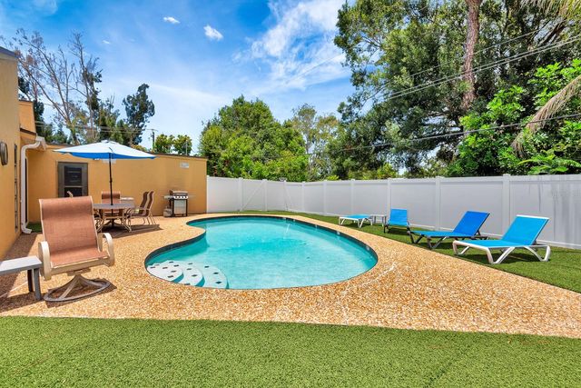 2315 RIVERWOOD PINES DRIVE, Sarasota, FL 34231