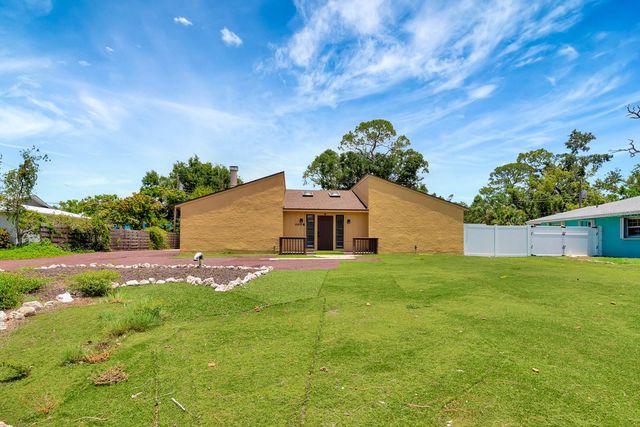 2315 RIVERWOOD PINES DRIVE, Sarasota, FL 34231