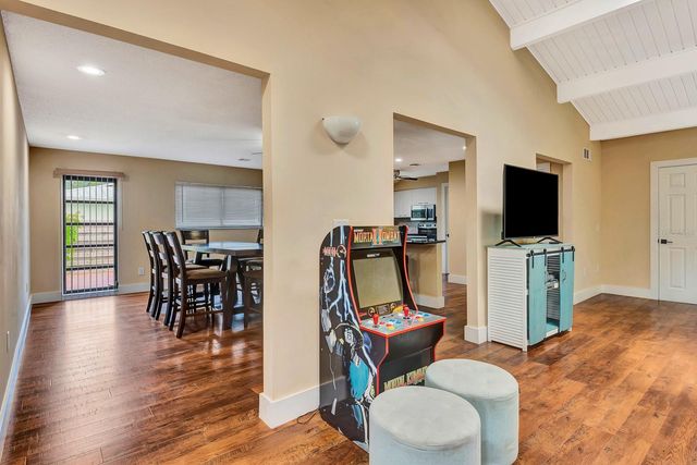 2315 RIVERWOOD PINES DRIVE, Sarasota, FL 34231