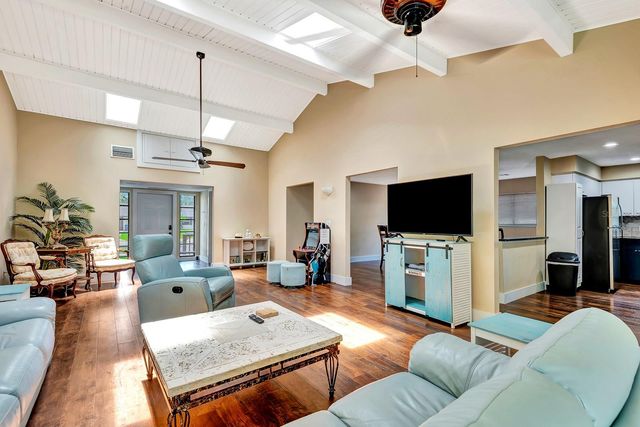 2315 RIVERWOOD PINES DRIVE, Sarasota, FL 34231