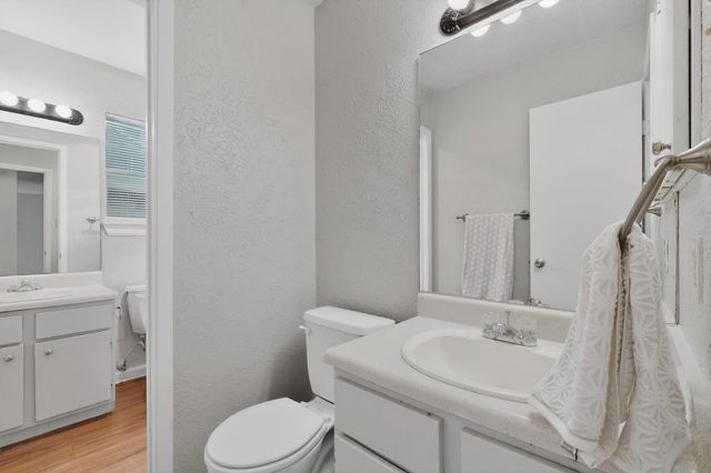 6204 Shadow BND, Austin, TX 78745