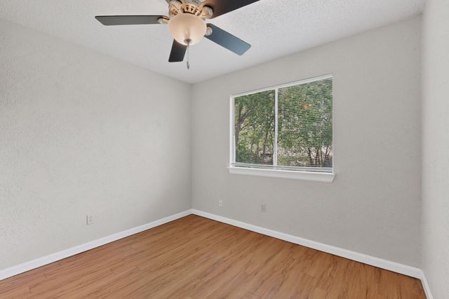 6204 Shadow BND, Austin, TX 78745