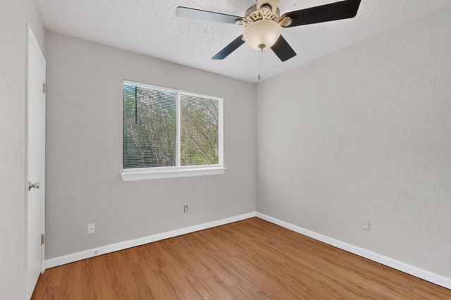 6204 Shadow BND, Austin, TX 78745