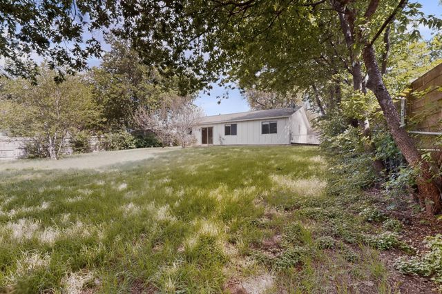 6204 Shadow BND, Austin, TX 78745