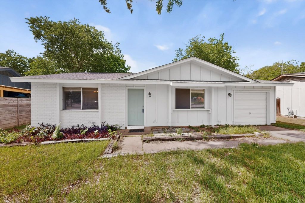 6204 Shadow BND, Austin, TX 78745