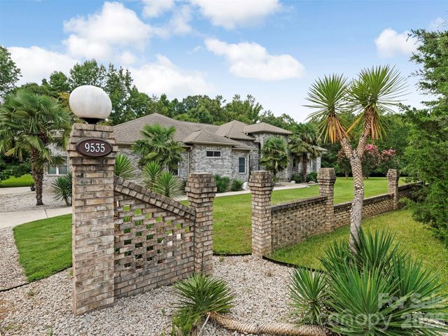 9535 Potter Road, Matthews, NC 28104