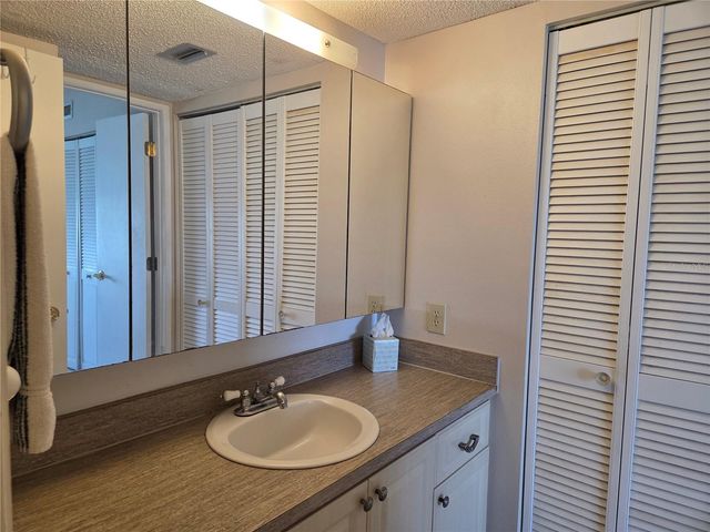 9 HAIG PLACE 405, Dunedin, FL 34698