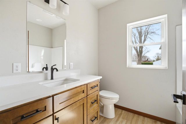 224 N 9TH STREET, Hilbert, WI 54129