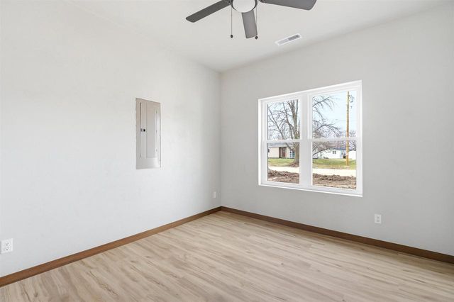 224 N 9TH STREET, Hilbert, WI 54129
