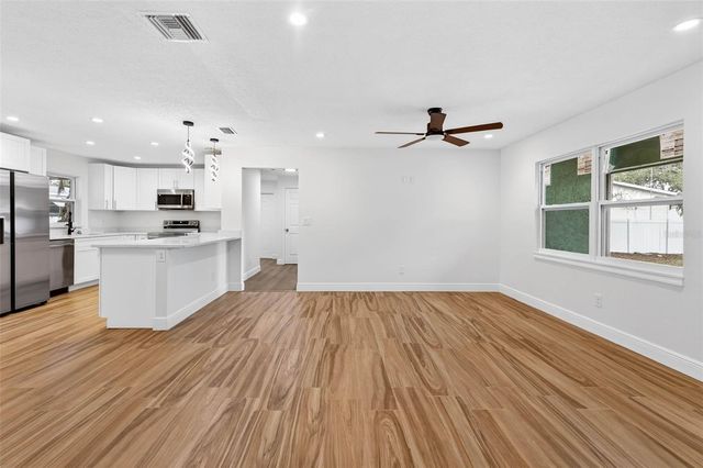 4221 BURROWS ROAD, Zephyrhills, FL 33542