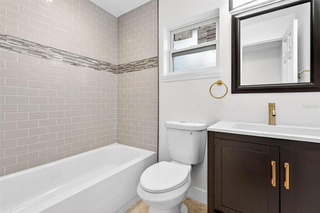 4221 BURROWS ROAD, Zephyrhills, FL 33542