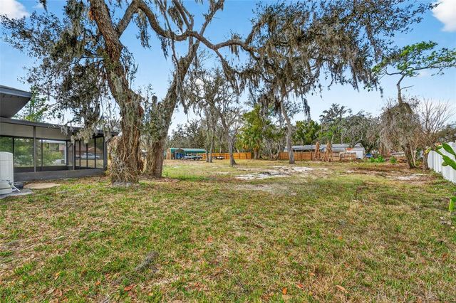 4221 BURROWS ROAD, Zephyrhills, FL 33542