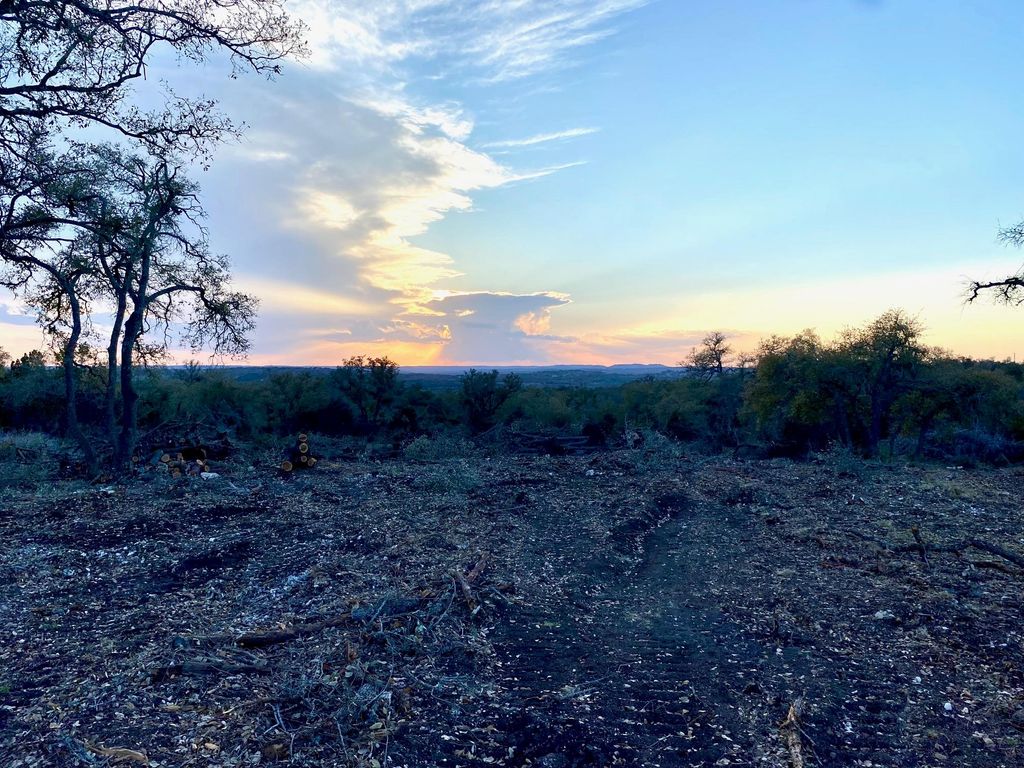 Lot 10 Legacy Hills DR, Johnson City, TX 78636
