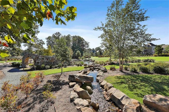 110 4TH Street, Fayetteville, GA 30214