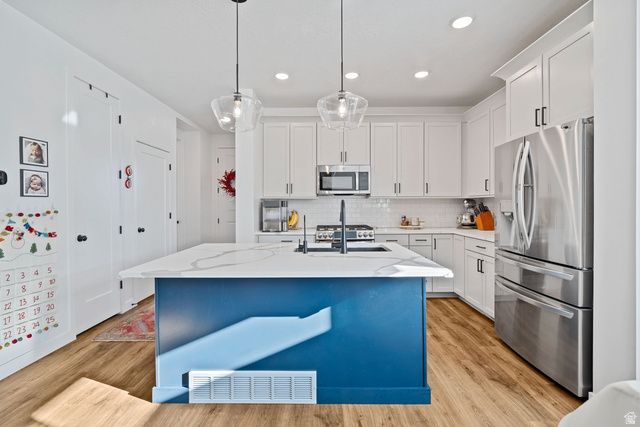 9748 N CALDWELL PL, Highland, UT 84003