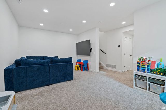 9748 N CALDWELL PL, Highland, UT 84003