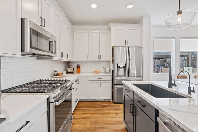 9748 N CALDWELL PL, Highland, UT 84003