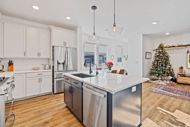 9748 N CALDWELL PL, Highland, UT 84003