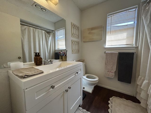 2117 S Loop 289, A, Lubbock, TX 79423