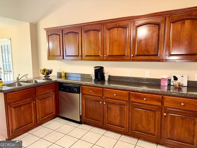 229 Lite N Tie Road, Gray, GA 31032