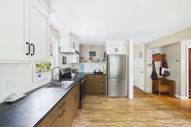 70 Neponset St, Canton, MA 02021