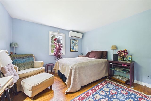 70 Neponset St, Canton, MA 02021