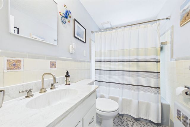 70 Neponset St, Canton, MA 02021