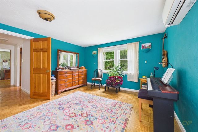 70 Neponset St, Canton, MA 02021