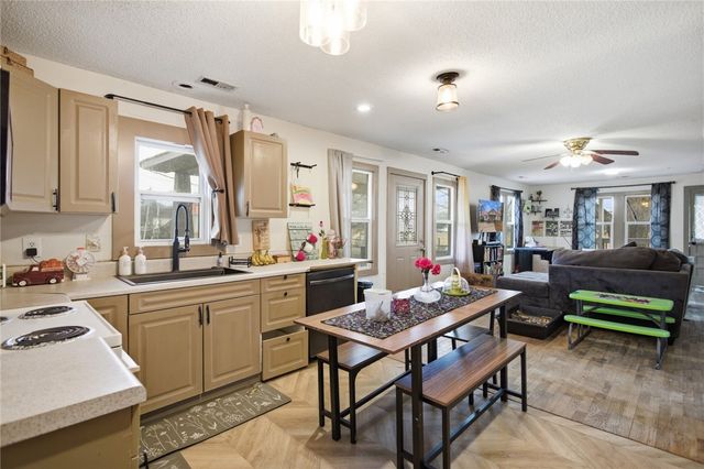 108 Boggs Drive, Townville, SC 29689