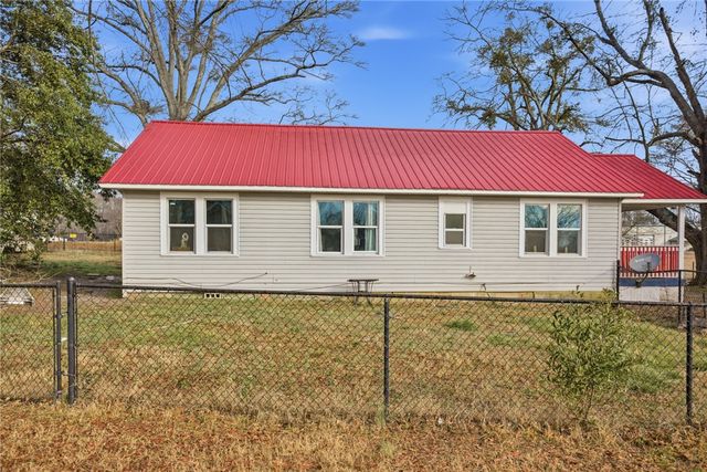 108 Boggs Drive, Townville, SC 29689