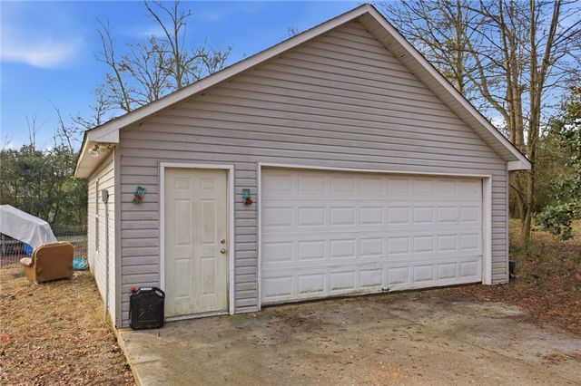 108 Boggs Drive, Townville, SC 29689