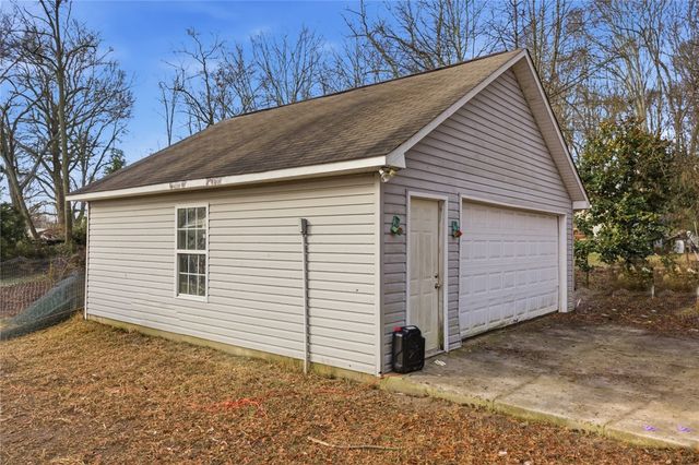 108 Boggs Drive, Townville, SC 29689