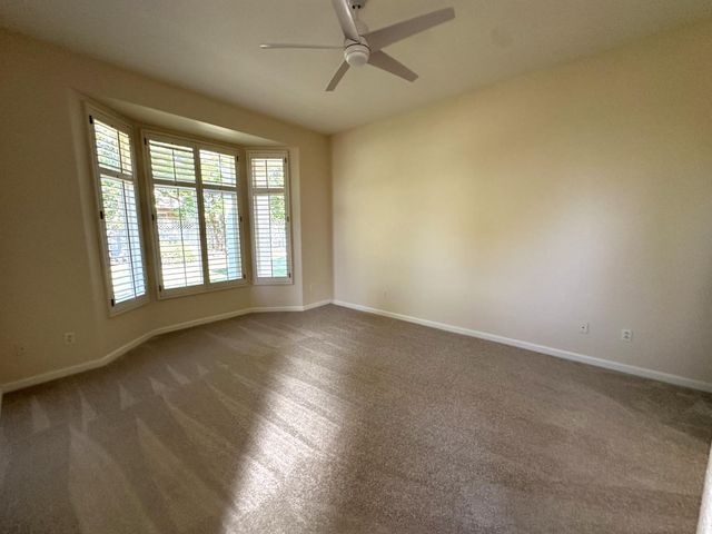 216 Mustang Ct, Roseville, CA 95747