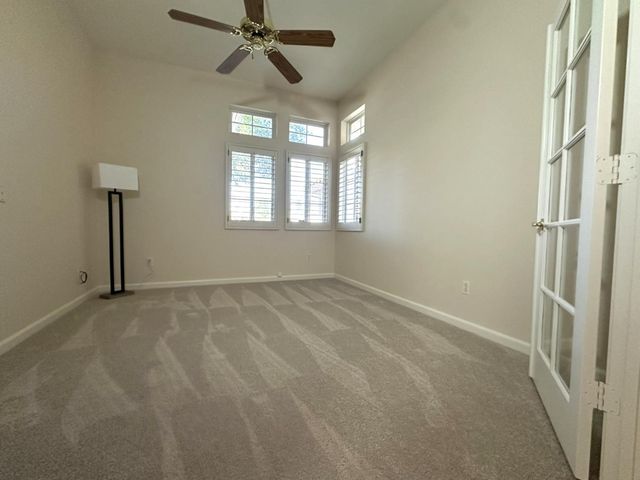 216 Mustang Ct, Roseville, CA 95747