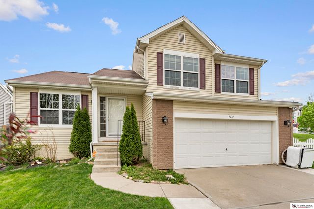 1711 N 206th Street, Elkhorn, NE 68022