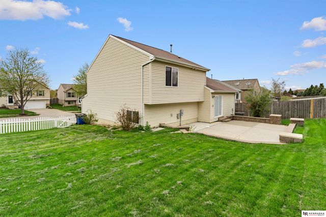 1711 N 206th Street, Elkhorn, NE 68022