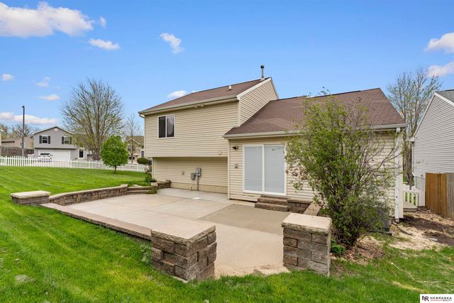 1711 N 206th Street, Elkhorn, NE 68022