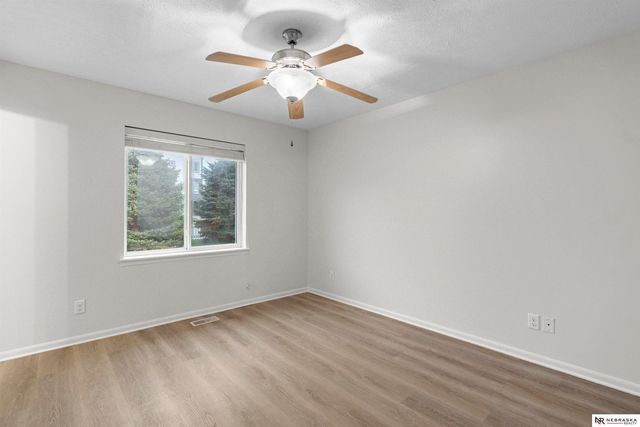 1711 N 206th Street, Elkhorn, NE 68022