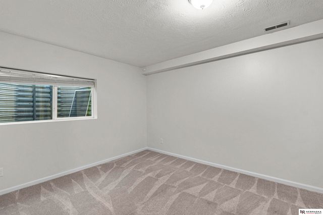 1711 N 206th Street, Elkhorn, NE 68022