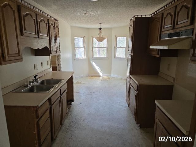 707 Lexington Ave., Kingstree, SC 29556