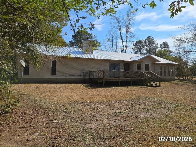 707 Lexington Ave., Kingstree, SC 29556