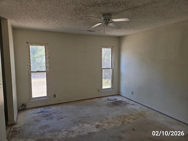 707 Lexington Ave., Kingstree, SC 29556