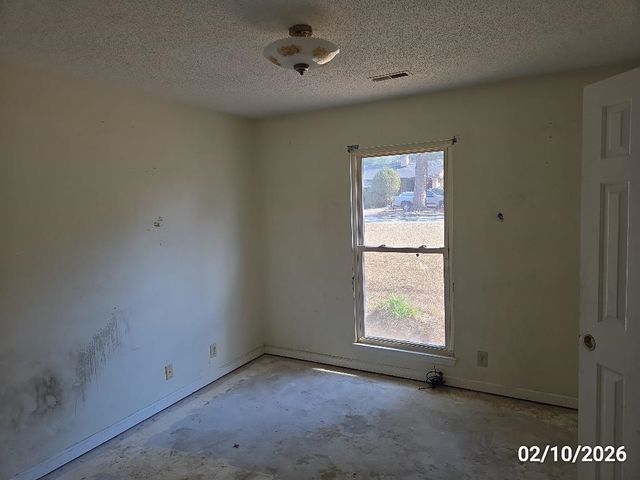 707 Lexington Ave., Kingstree, SC 29556