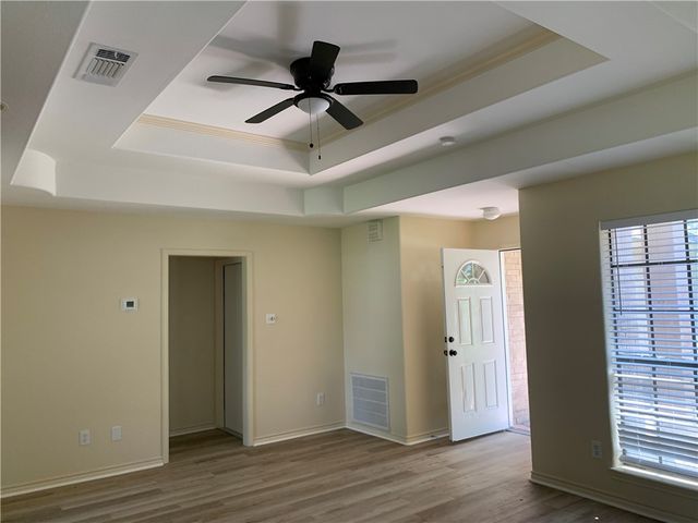7017 Glasgow Dr, Corpus Christi, TX 78413