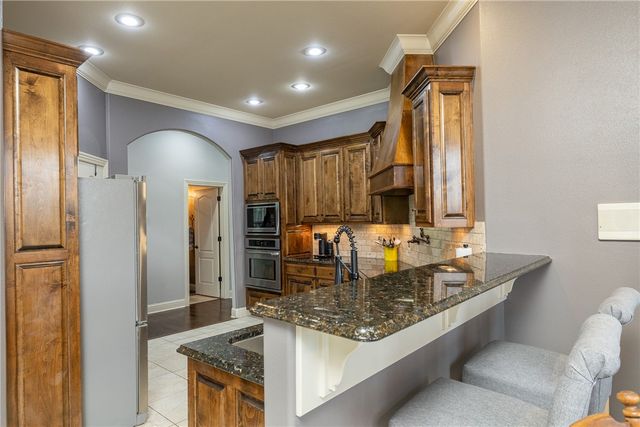 2439 Brookwater Lane, Fayetteville, AR 72703
