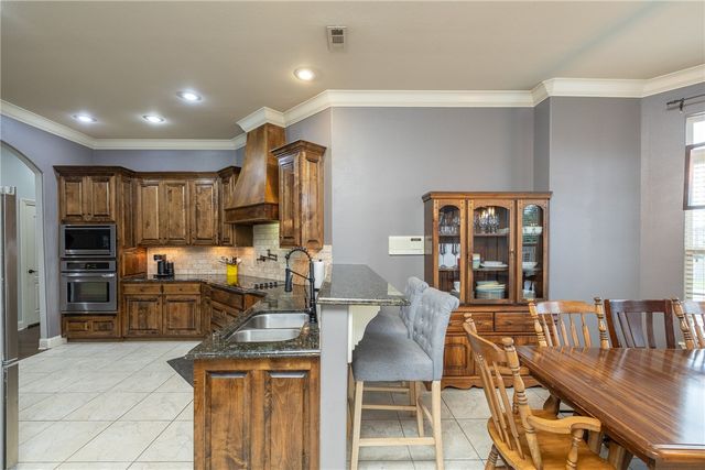 2439 Brookwater Lane, Fayetteville, AR 72703
