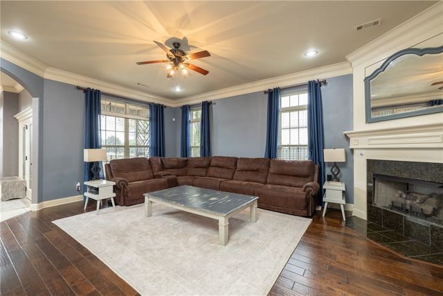 2439 Brookwater Lane, Fayetteville, AR 72703
