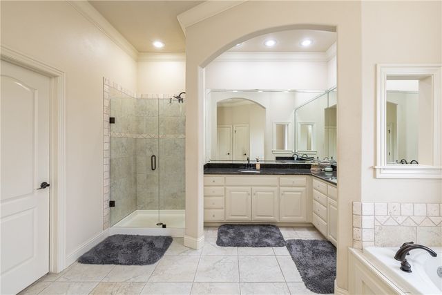 2439 Brookwater Lane, Fayetteville, AR 72703