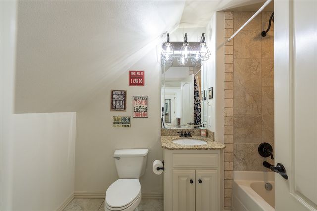 2439 Brookwater Lane, Fayetteville, AR 72703